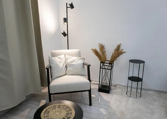Magpie Apartment
